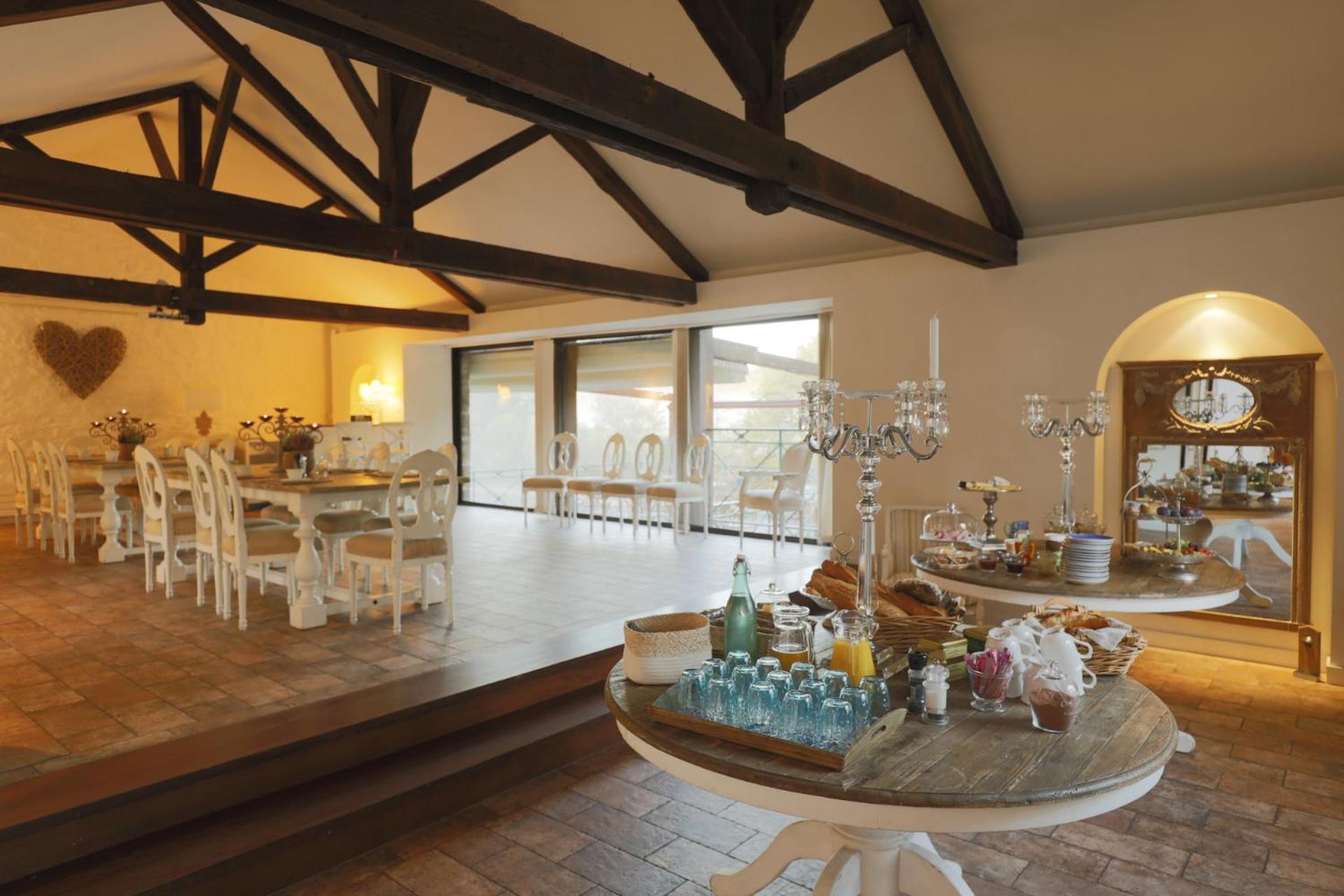 French Correze Moulin Bleu Hotel Saint-Pantaléon-de-Larche Buitenkant foto